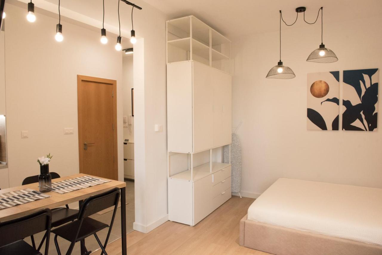 Top Center Designer Studio Apartment Sofie Exteriér fotografie