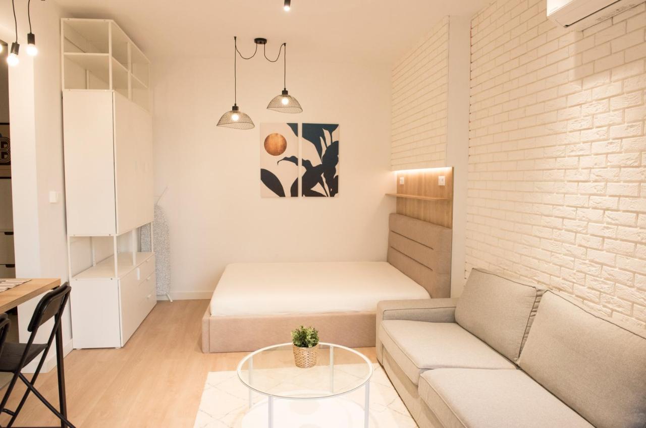 Top Center Designer Studio Apartment Sofie Exteriér fotografie