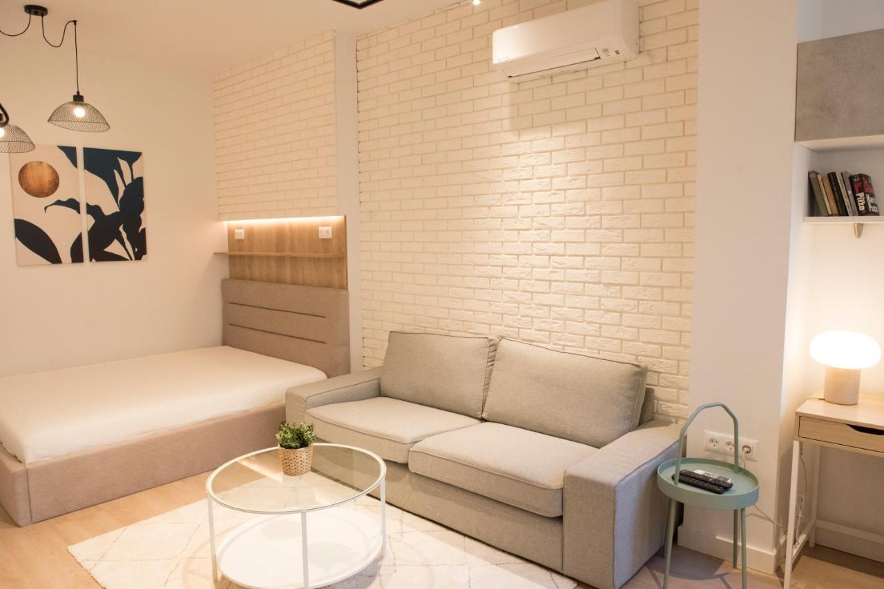 Top Center Designer Studio Apartment Sofie Exteriér fotografie